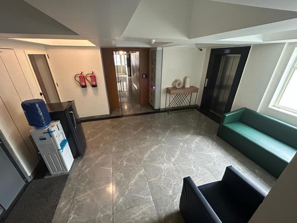 Ivy League House, Pyramid Residency Hostel New Delhi Bagian luar foto